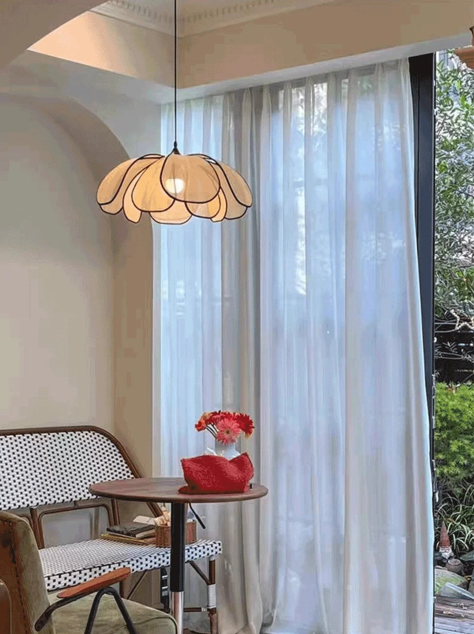 Hand-woven Lotus Pendant Lamp