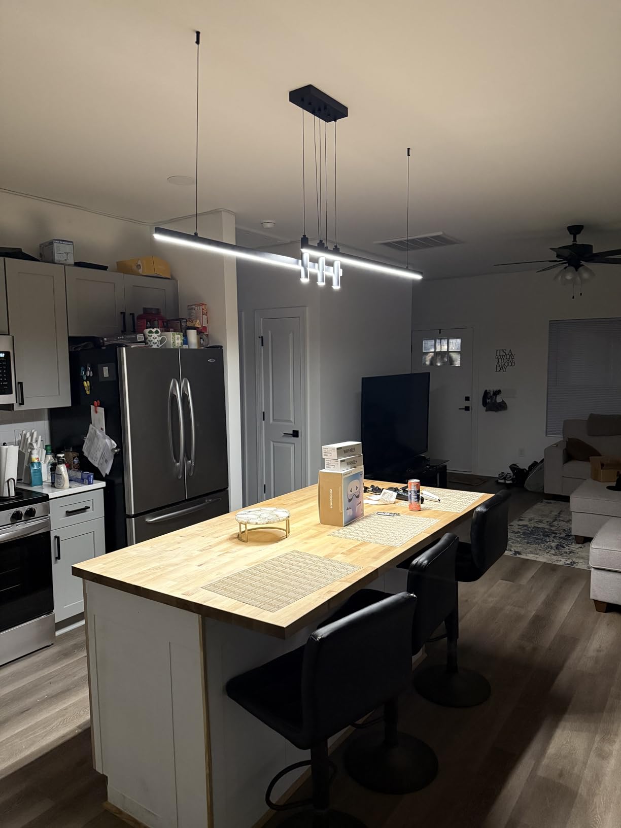 Minimalist Black Linear Pendant Light